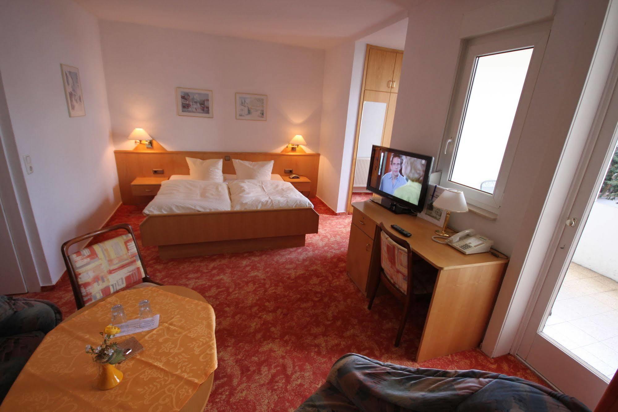 Haus Steinmeyer Hotel Бад Пирмонт Екстериор снимка